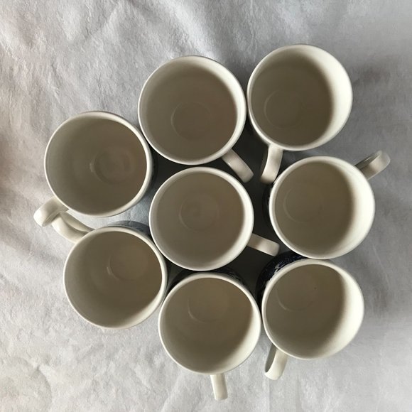 Vintage Blue Willow Bone China Churchill England Cups & Saucers Set - Picture 12 of 13